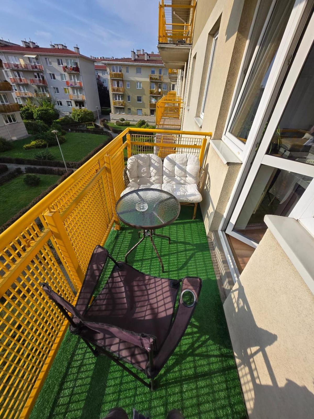 Wspomnienie Mlodosci Apartment คราคูฟ ภายนอก รูปภาพ
